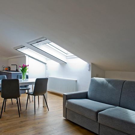 Sky View Apartment Como Eksteriør billede