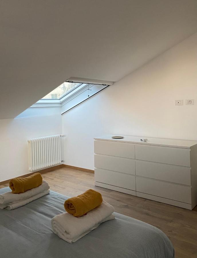 Sky View Apartment Como Eksteriør billede